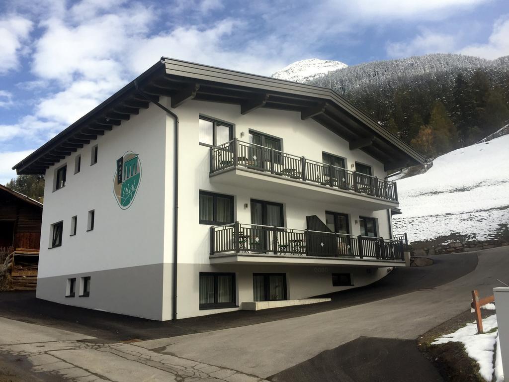 Haus Luigi Apartment Solden Bagian luar foto